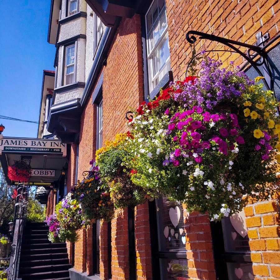James Bay Inn Hotel, Suites & Cottage Victoria Exterior foto